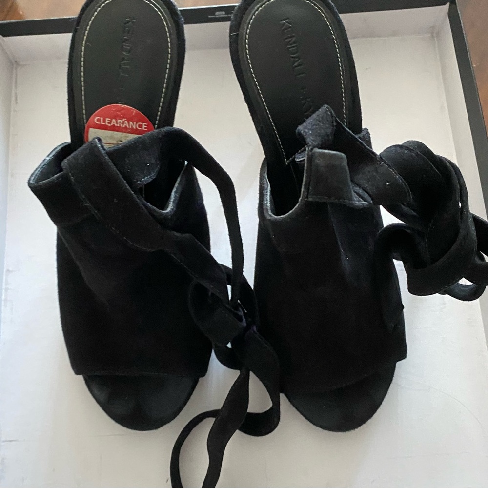 Kendall + Kylie "Evelyn" Black Suede Ankle-Tie Sandals US 5.5 - Picture 6 of 14